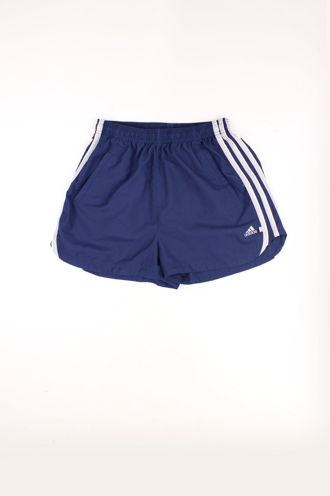 Adidas Shorts in a blue and white colourway with the three iconic stripes going down the sides, adjustable waist, side pockets, and has the logo embroidered on the front. 