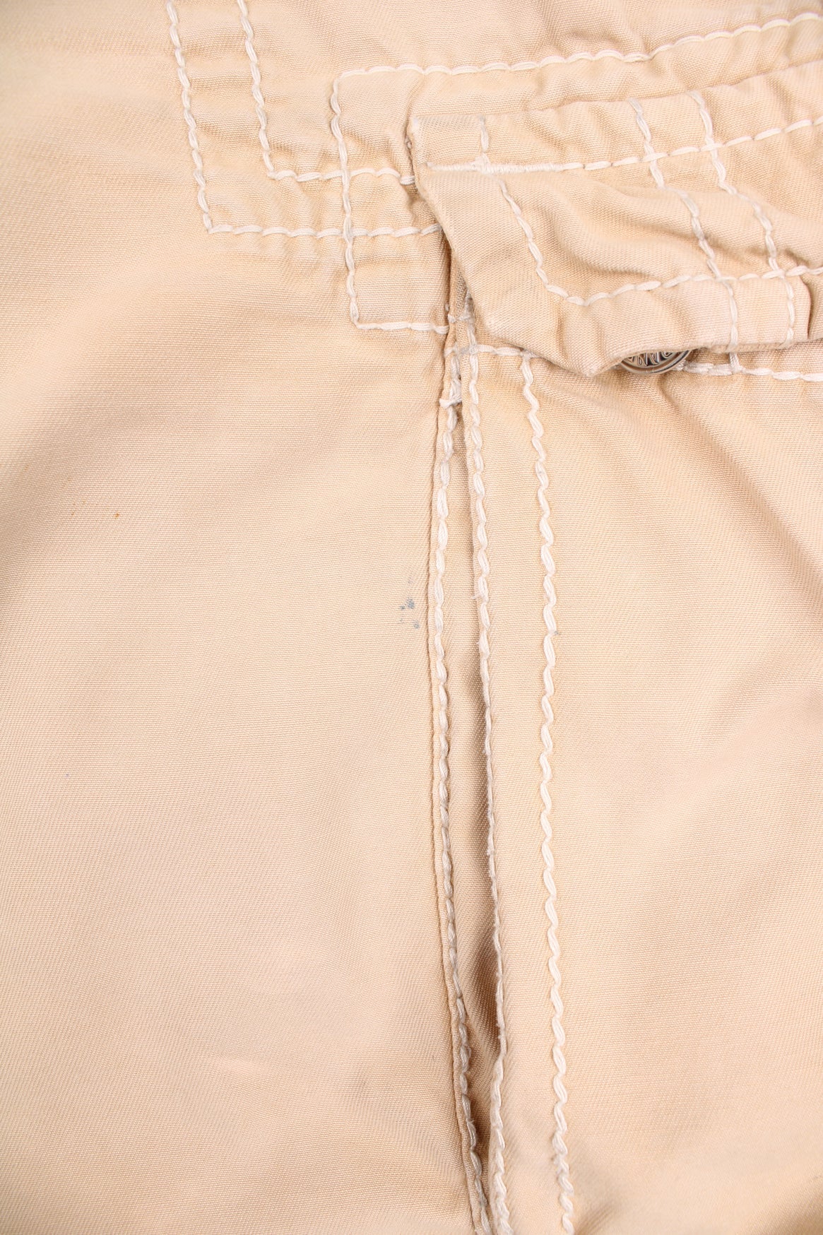 True Religion sandy coloured cotton cargo short with white contrast stitching and large pockets