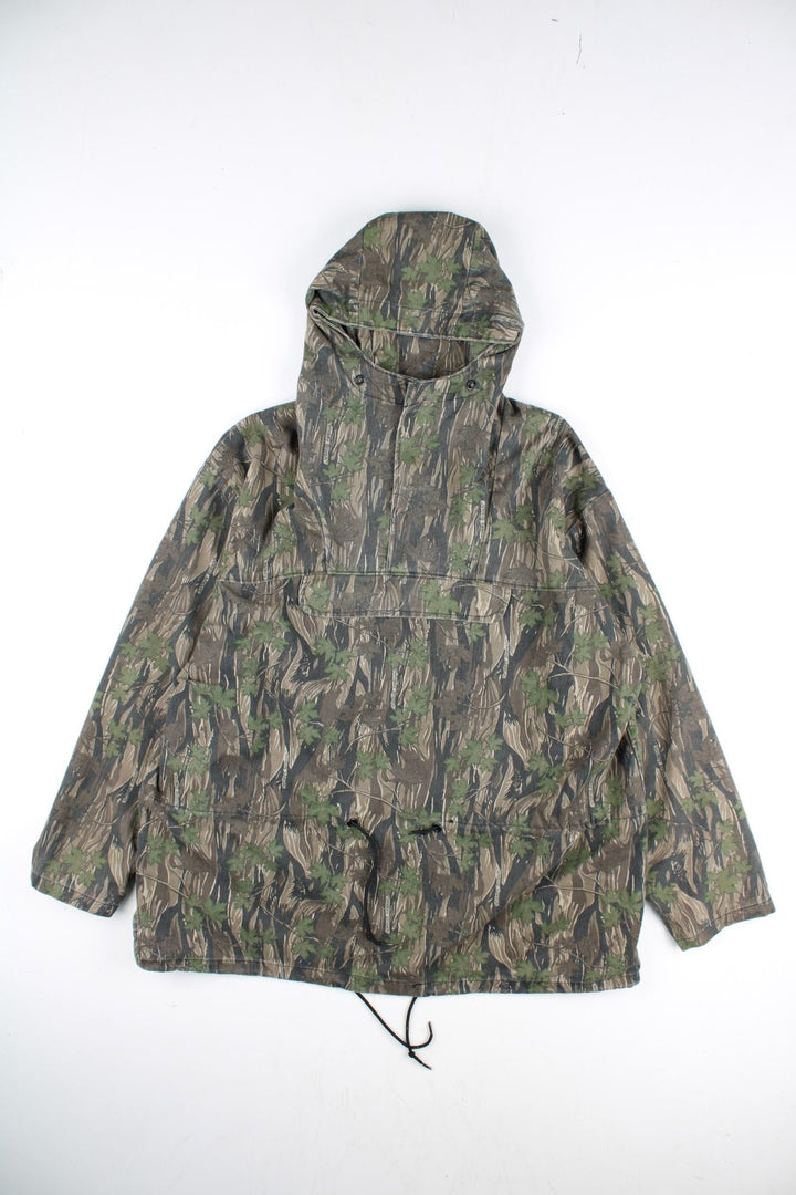 Vintage Smokey Branch Camo Pullover Hoodie in a green colourway with camo print. Front zip pocket and drawstring.