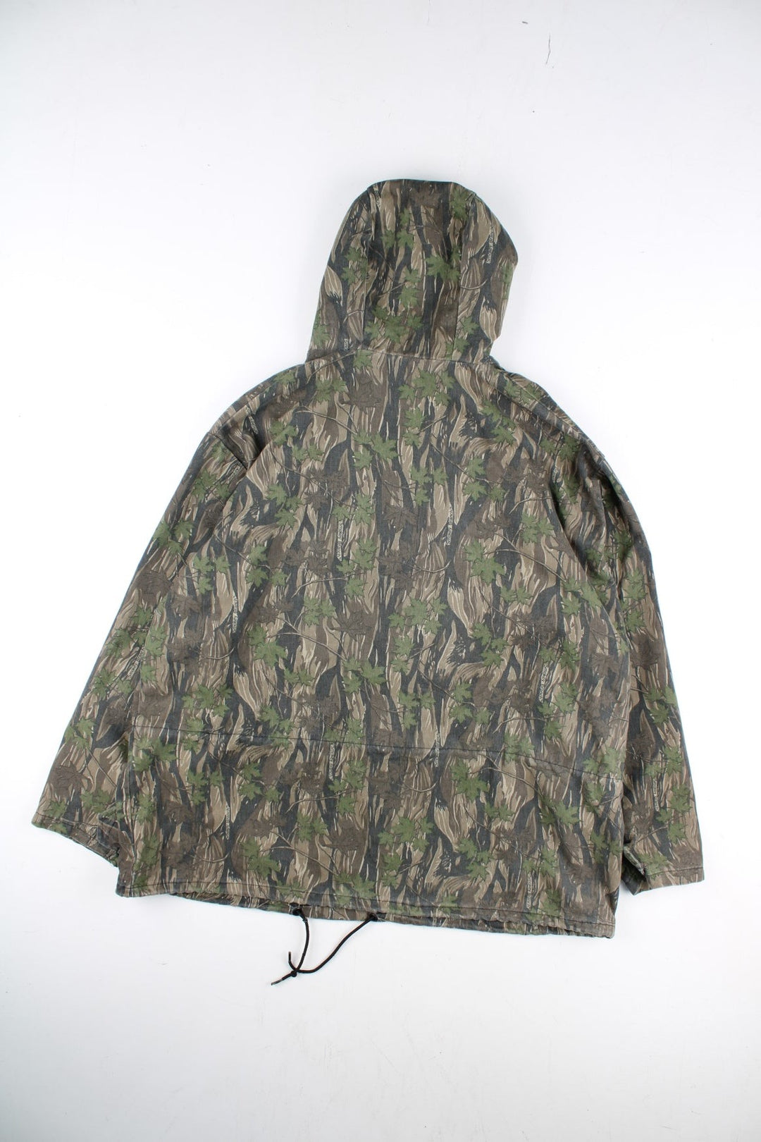 Vintage Smokey Branch Camo Pullover Hoodie in a green colourway with camo print. Front zip pocket and drawstring.