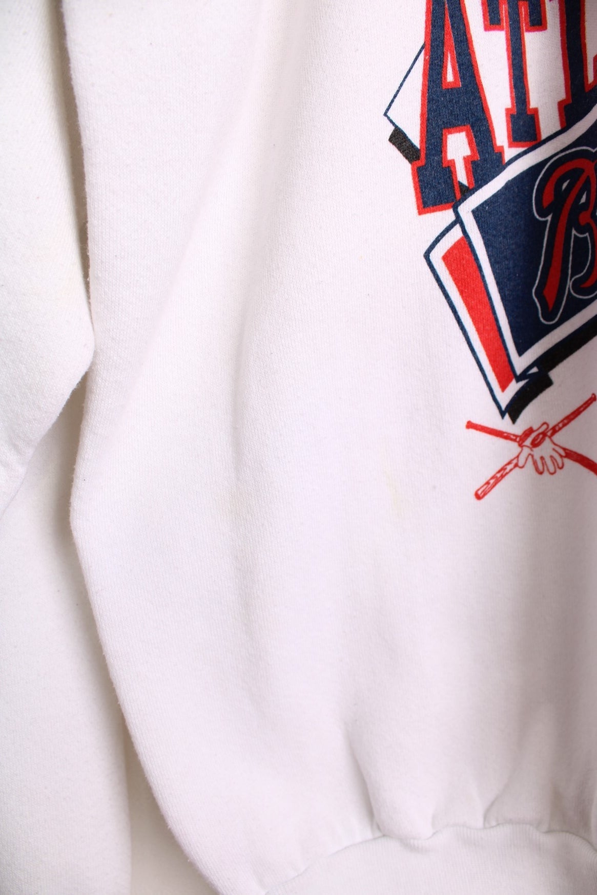 1991 Atlanta Braves sweatshirt in white with spellout reading &