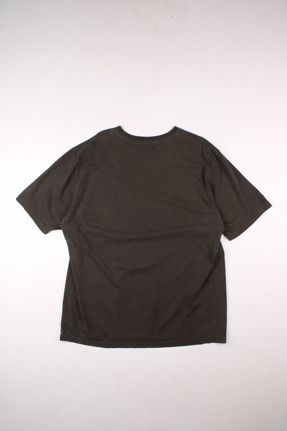 Carhartt Pocket T-Shirt in a dark khaki green colourway, and has a chest pocket with the logo embroidered on the front.