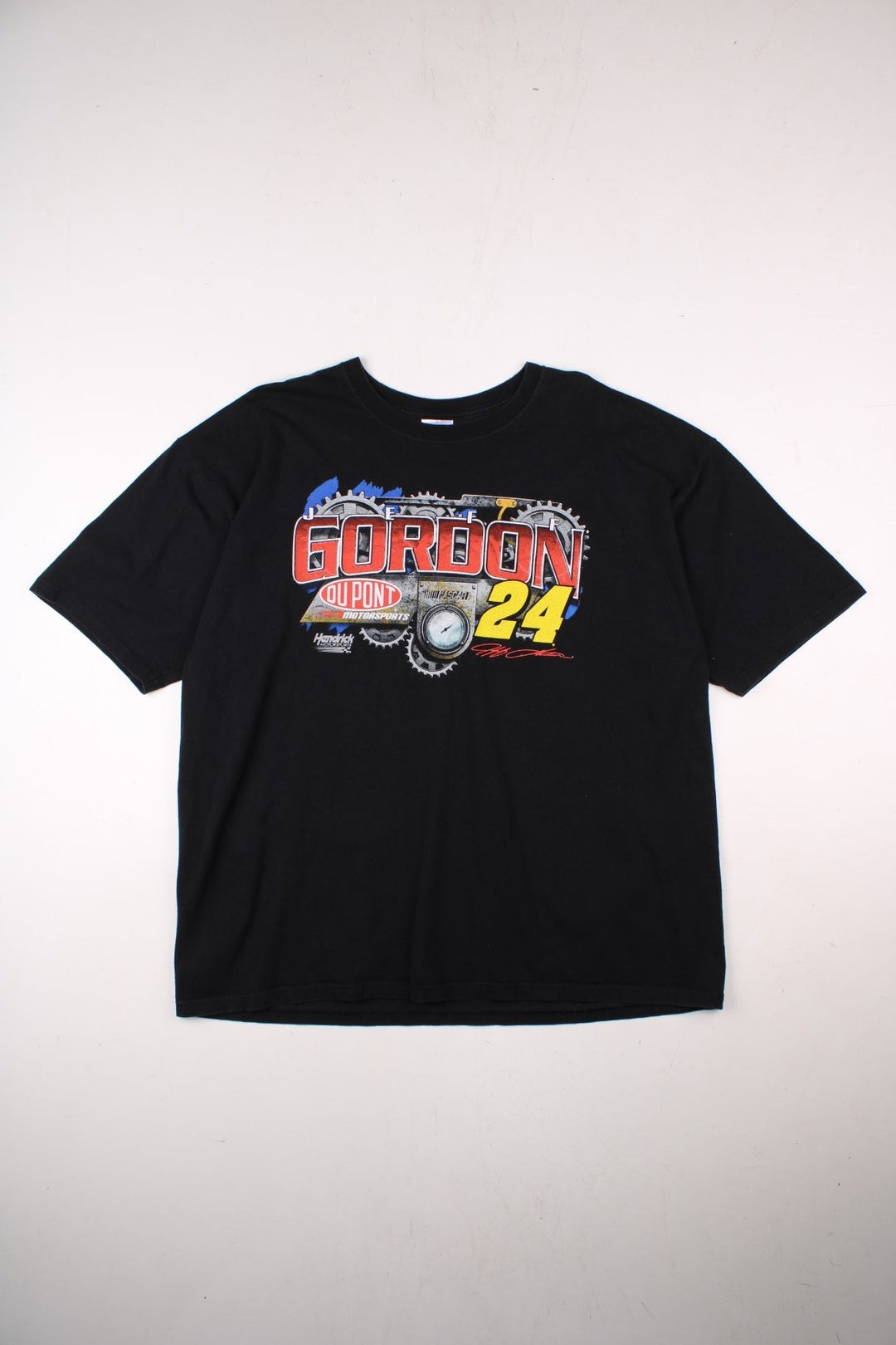 Vintage Jeff Gordon 24 Nascar T-Shirt in a black colourway with the spell out logo and graphic printed on the front, and tour dates on the back.