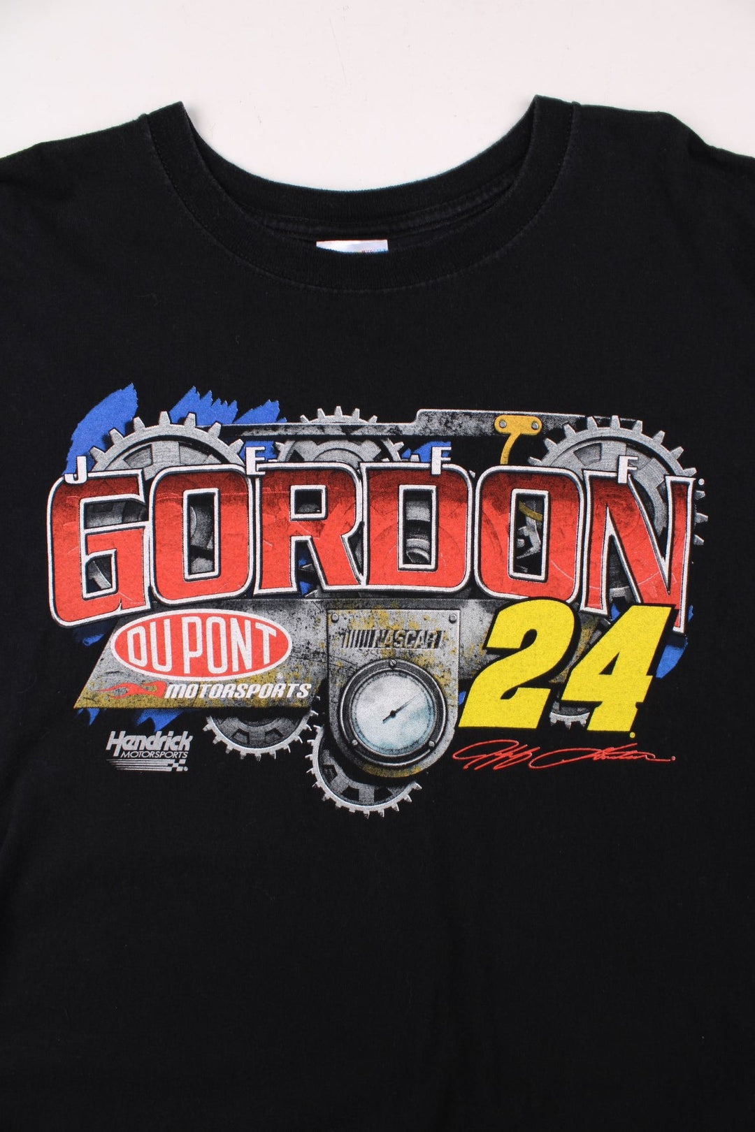 Vintage Jeff Gordon 24 Nascar T-Shirt in a black colourway with the spell out logo and graphic printed on the front, and tour dates on the back.