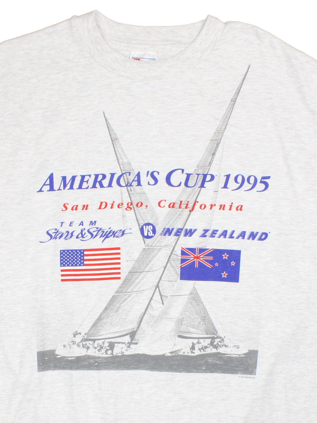 Vintage 1995 America's Cup, single stitch graphic t-shirt in a grey colourway, graphic printed on front.