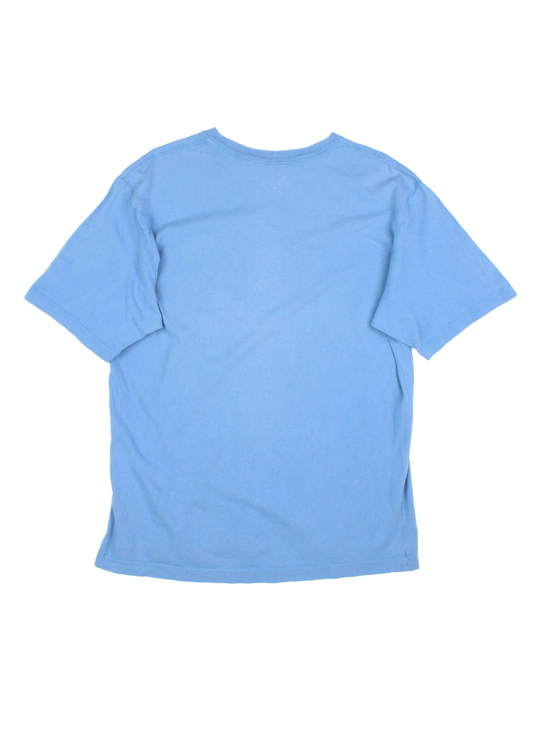  Pocket T-Shirt in a  colourway, has a chest pocket with the logo printed on the front.