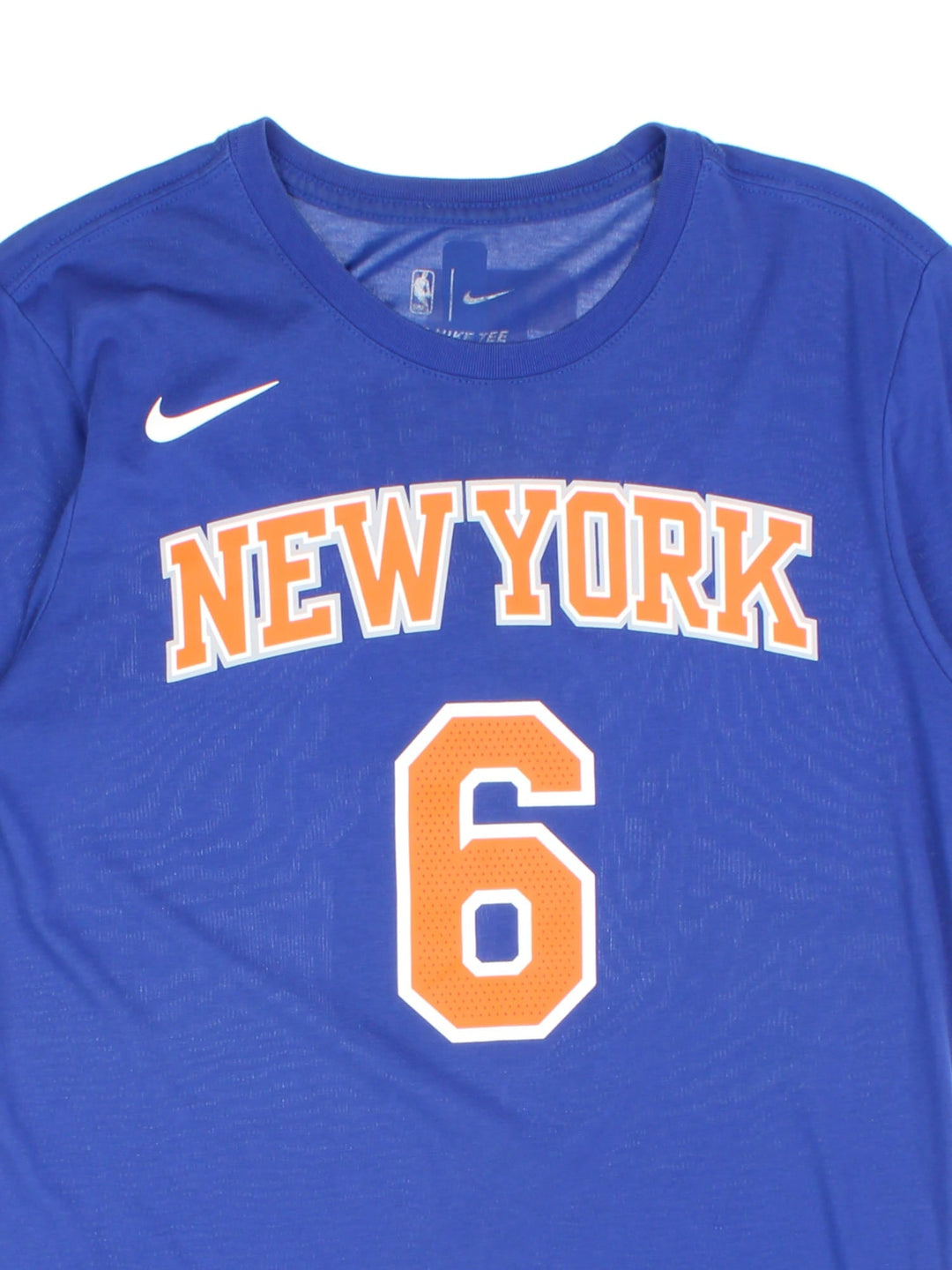 Nike New York Knicks NBA T-Shirt in a blue colourway with the team name and player number printed on front, Porzingis number 6 printed on the back.