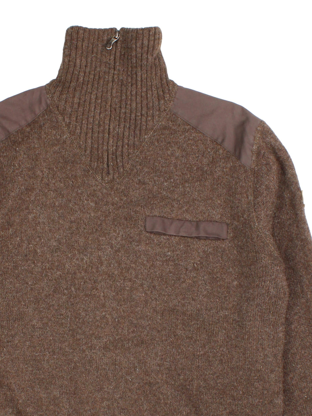 Fjallraven 1/4 Zip Jumper in brown colourway, shoulder patches and front zip pocked detail.