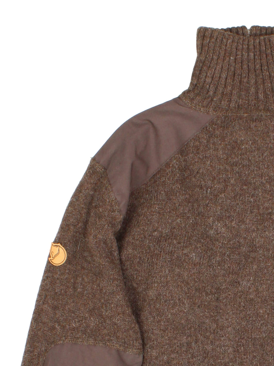 Fjallraven 1/4 Zip Jumper in brown colourway, shoulder patches and front zip pocked detail.