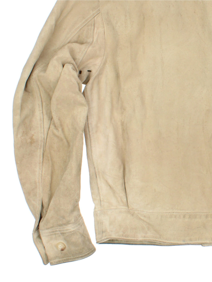 Vintage Ralph Lauren Suede Jacket in a tan colourway, button up fastening with front patch pockets and shoulder lapels.