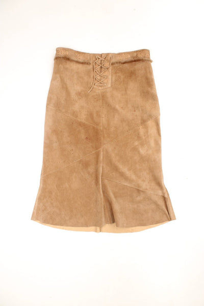 Vintage suede brown midi skirt, with embroidered and faux fur detailing on the waistband. Has a zip fastening on the side.