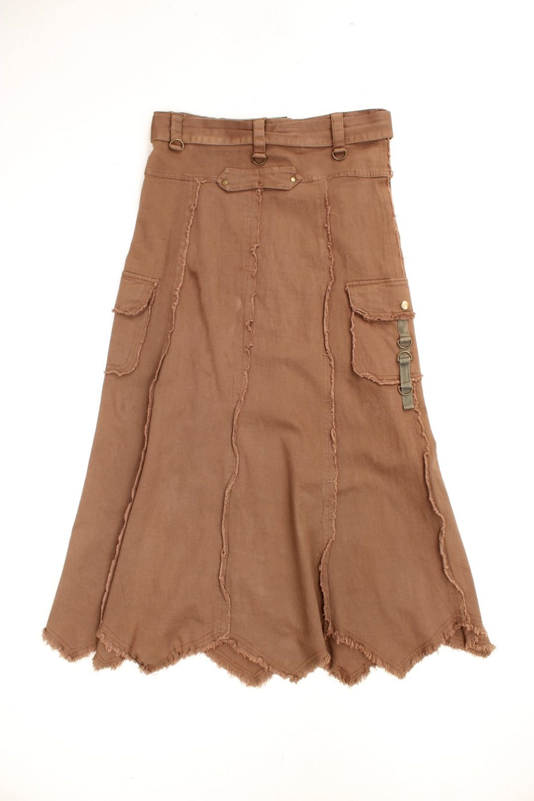 Y2K brown maxi skirt with frayed hem, large buckle belt, multiple pockets and stripe frayed details. 