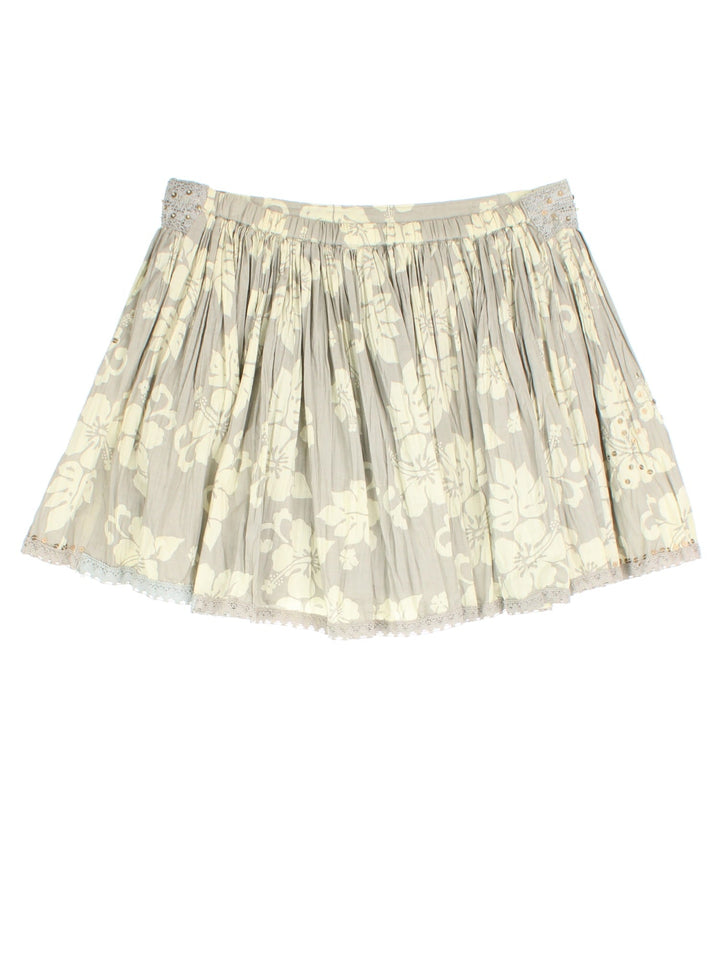 Vintage Y2K Mini Skirt in a grey colourway. Beaded waistband and all over contrast floral pattern.