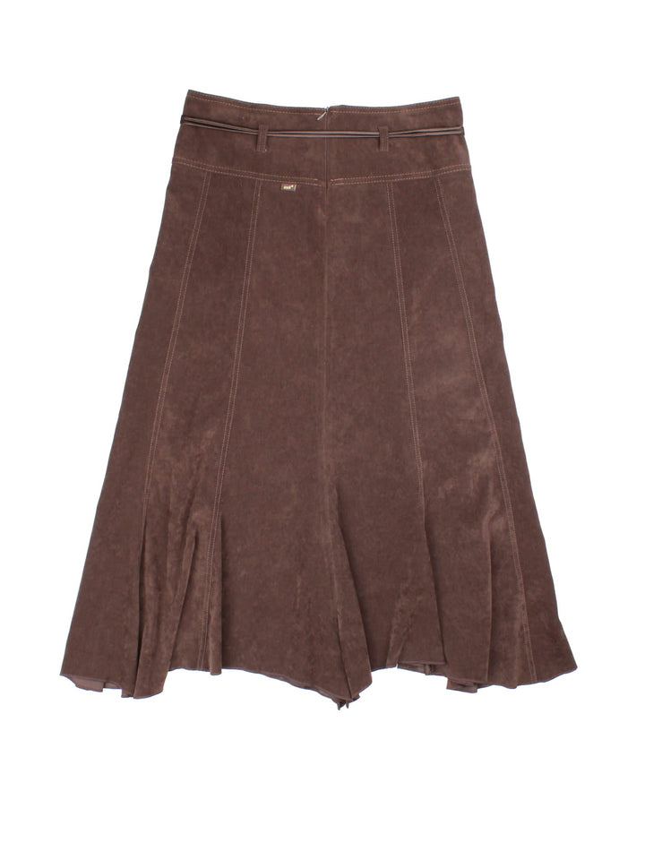 Vintage Y2K Belted Suede Midi Skirt in brown colourway. Ring belt and back zip fastening