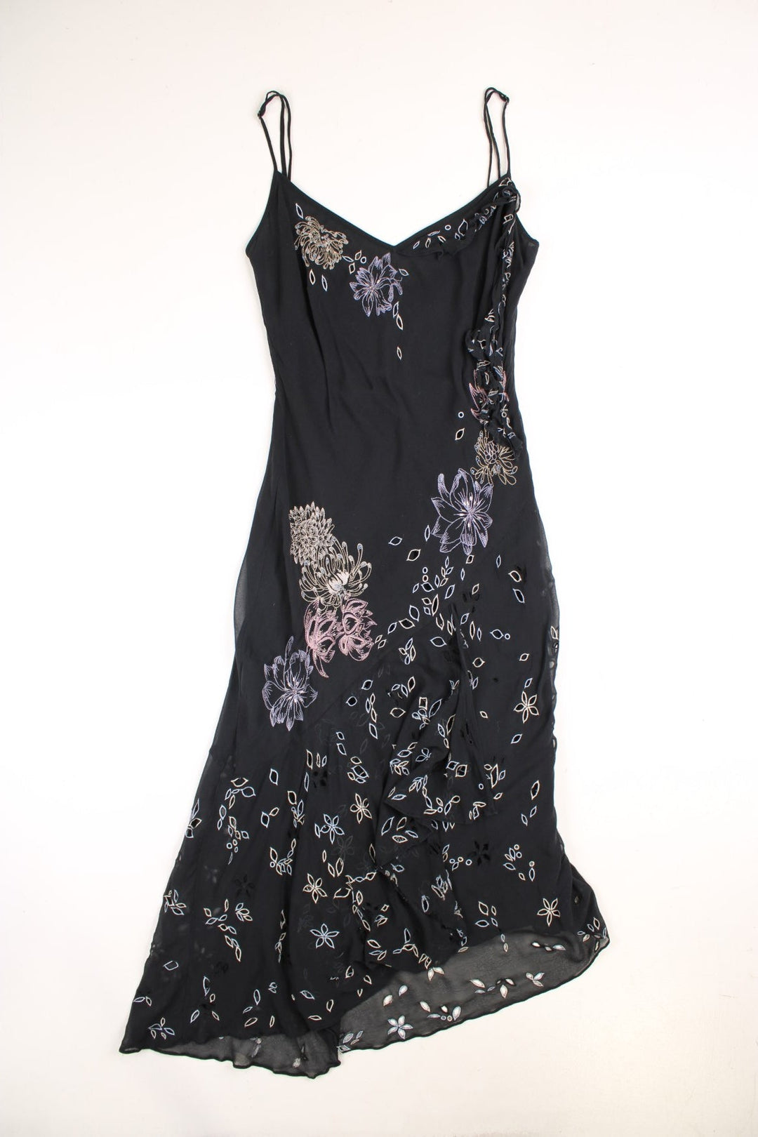 Y2K Karen Millen floaty maxi dress in black with floral embroidery, small ruffles, a lace up back, slip layer inside, side zip and adjustable straps. 100% silk exterior.