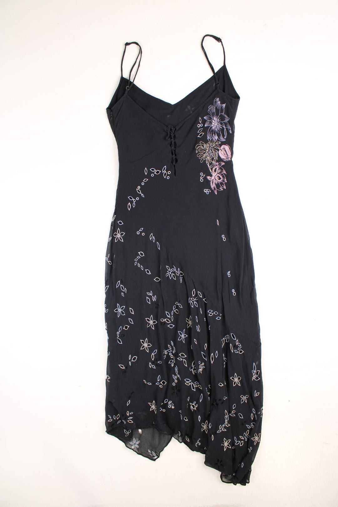 Y2K Karen Millen floaty maxi dress in black with floral embroidery, small ruffles, a lace up back, slip layer inside, side zip and adjustable straps. 100% silk exterior.