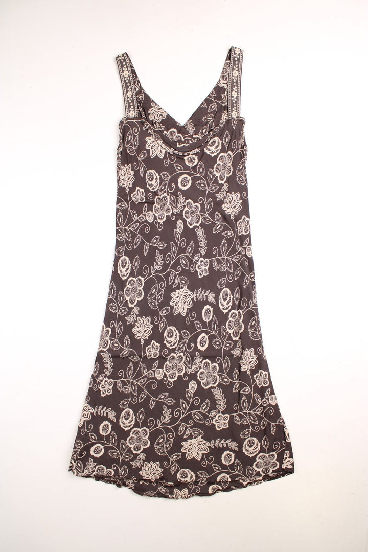 Y2K Camaïeu v-neck maxi dress in dark grey with a white floral design and sequin embellishment.