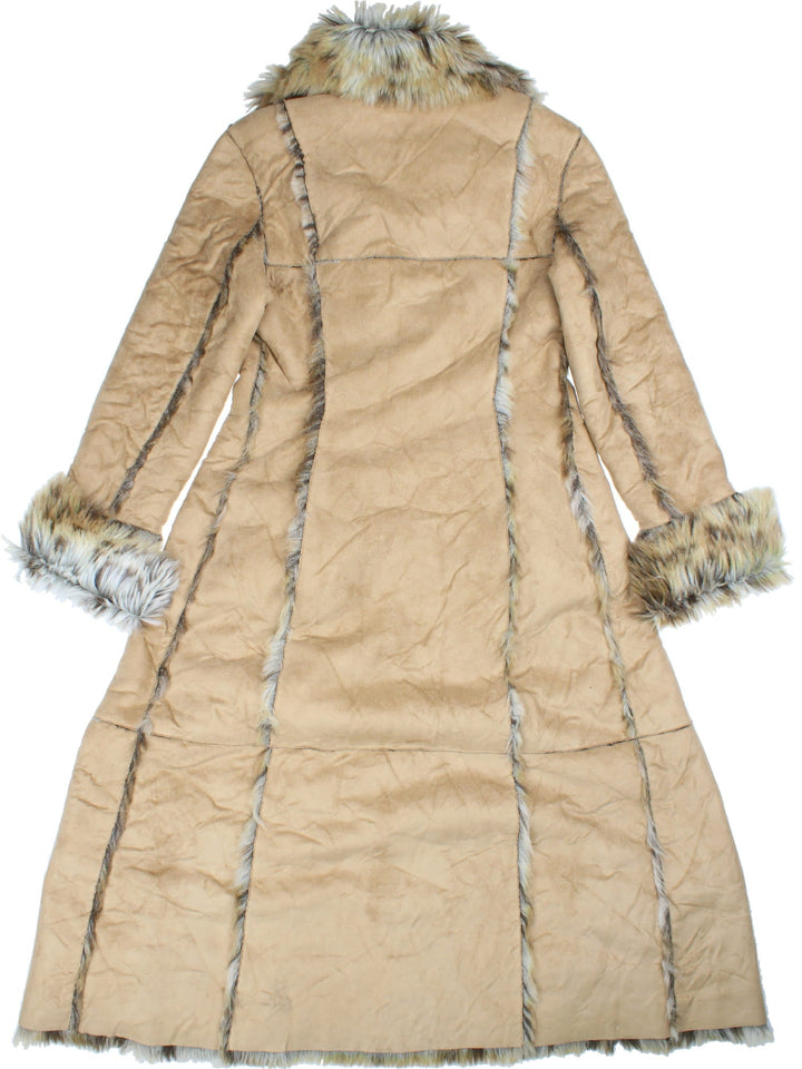 Y2K Esisto Conbipel panelled suede-effect afghan coat in tan with faux fur trim and lining and tie closure.