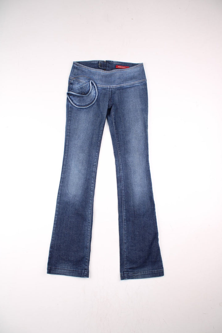 Miss Sixty jeans in blue colourway with a pocket and the logo embroidered on the back.