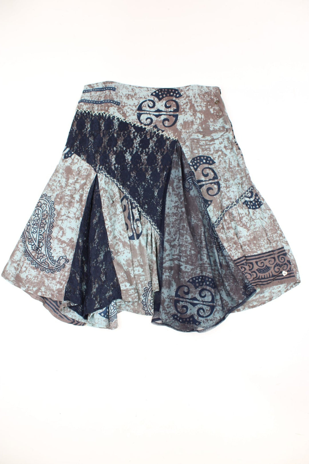 Y2K Joe Browns cotton and lace gathered midi skirt in a blue and brown pattern. Has a zip fastening on the side.