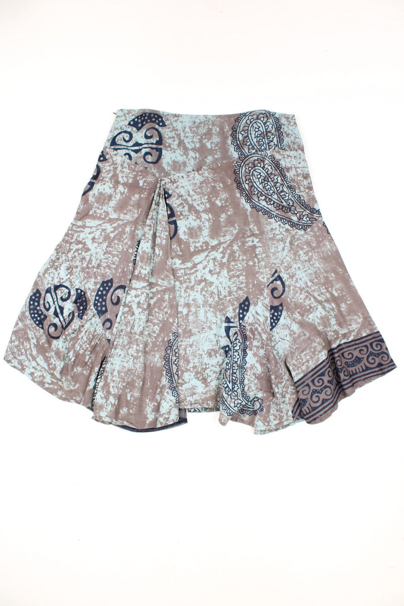 Y2K Joe Browns cotton and lace gathered midi skirt in a blue and brown pattern. Has a zip fastening on the side.