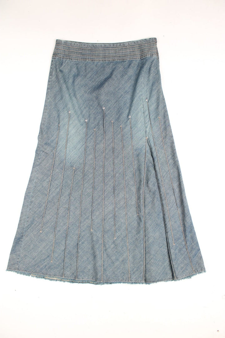 Denim maxi skirt with sewn detail and zip side.