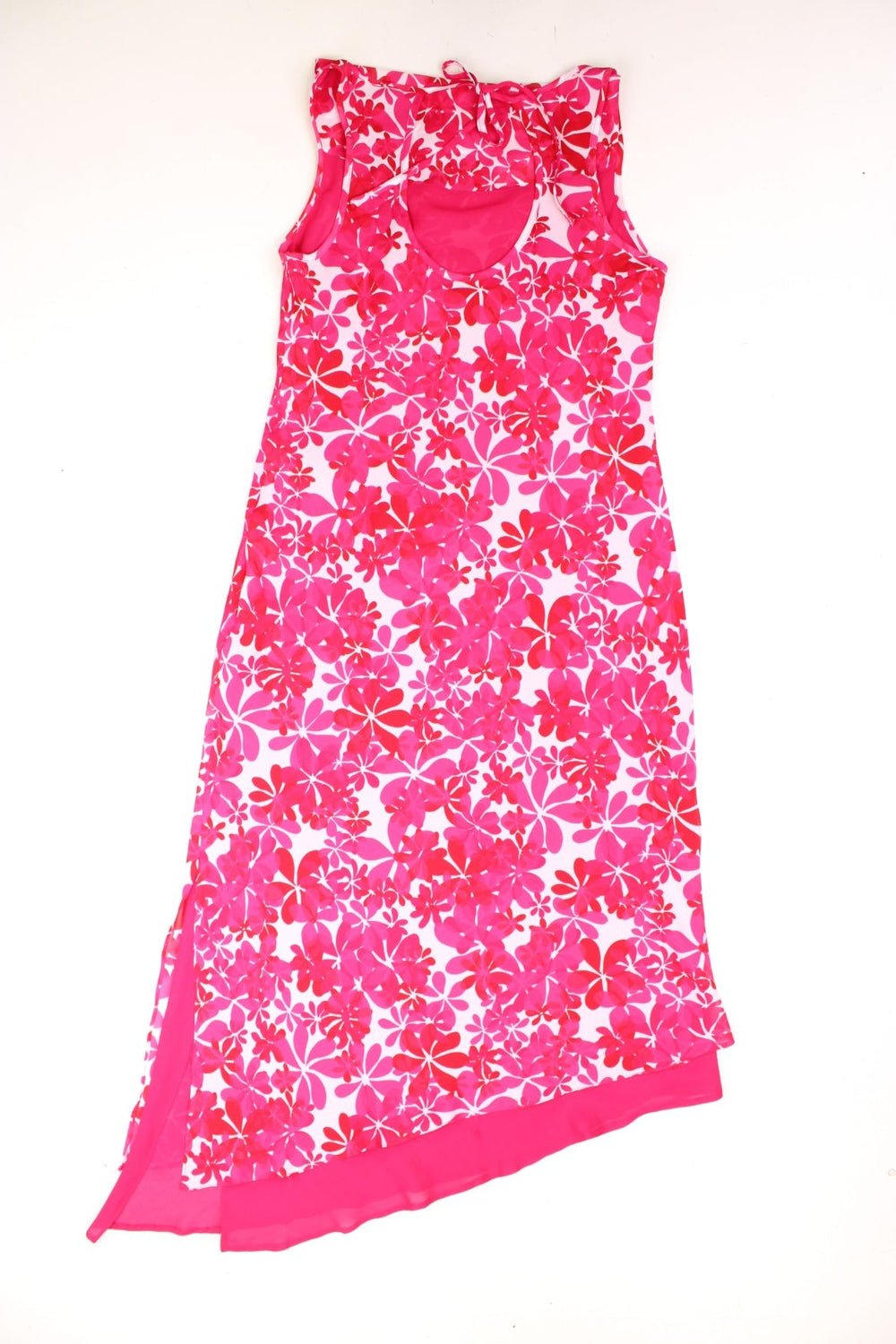 New Look Floral Maxi Dress in pink and white colourway, has a asymmetrical hem line, and is tied at the back.