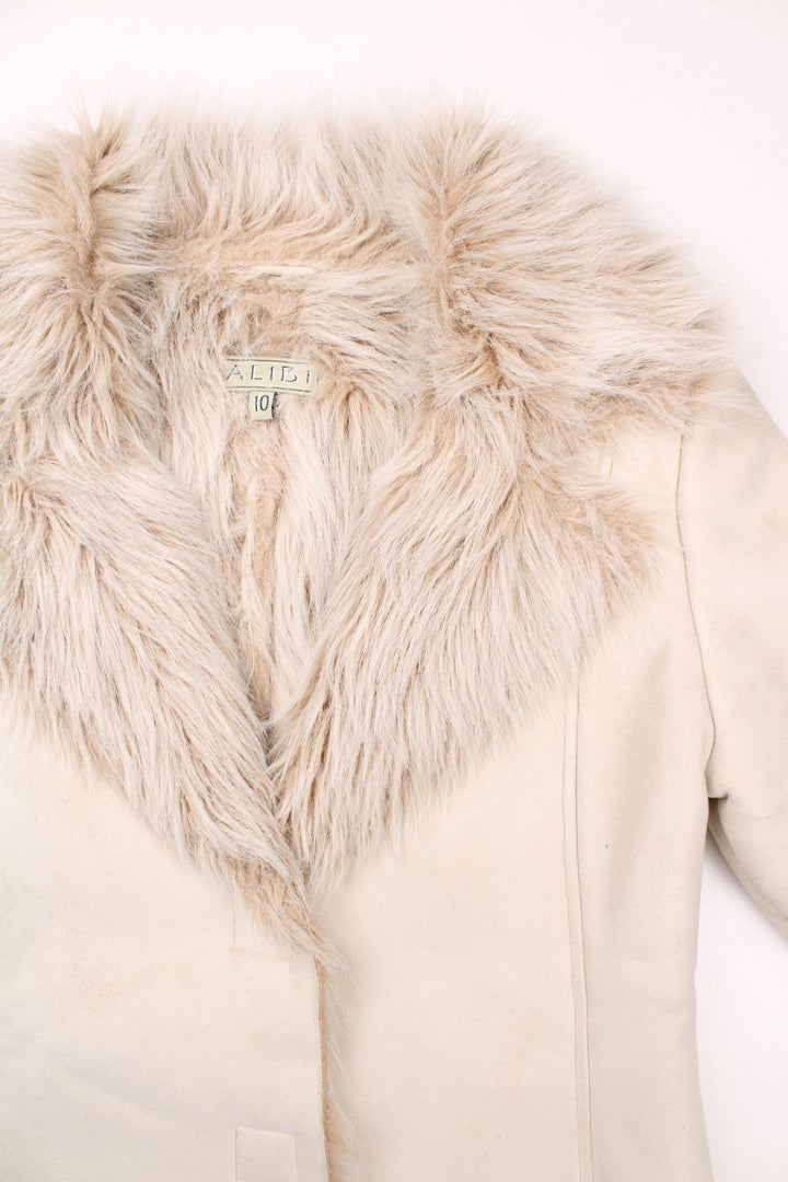 Y2K cropped suede-effect afghan coat in white with faux fur trim and snap closure by Alibi.