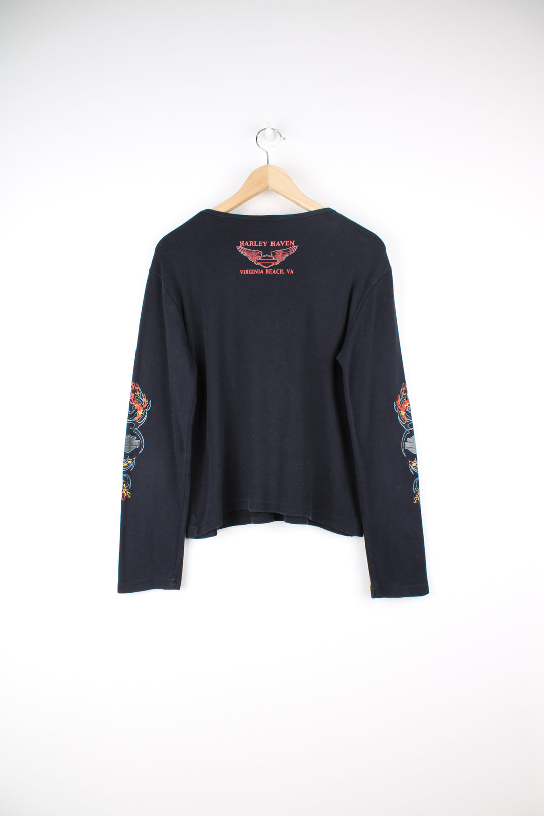 Vintage Harley-Davidson Virginia Beach long sleeve black top with fairy / spell-out graphic on the front and down the sleeves