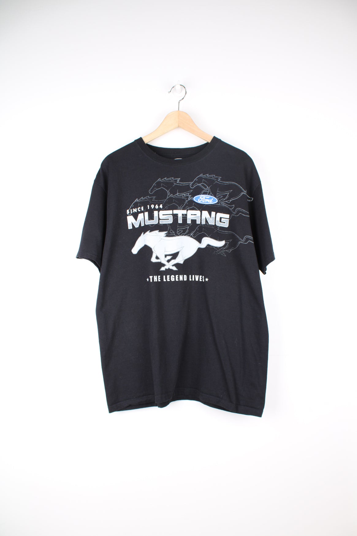 Mustang t-shirt in black features printed graphic on the front and back good condition 