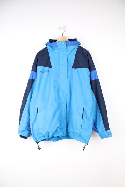 Vintage Columbia Bugaboo coat in blue with removable fleece lining. Features embroidered logo on the chest. 