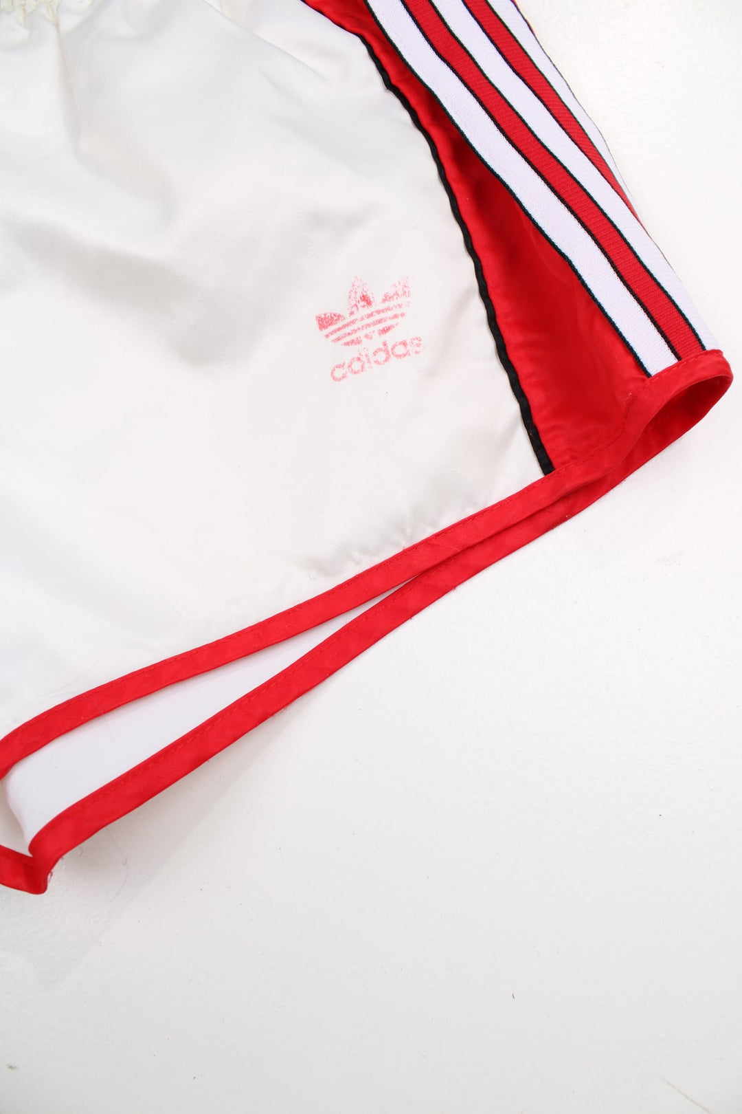 Vintage Adidas 80s/90s Manchester United home shorts.