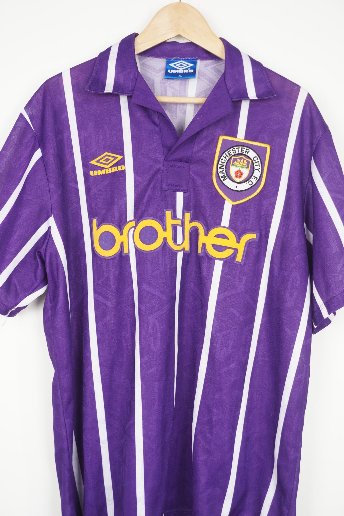 Manchester City Football Shirt (away, 1992-1994)  Football shirts, Classic  football shirts, Retro football shirts