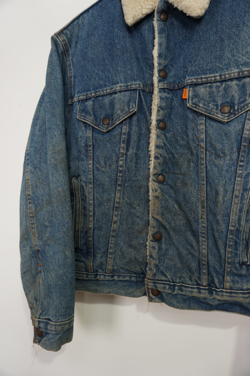 Vintage 80s Levi Strauss button up Sherpa Trucker light blue denim jacket with orange tab