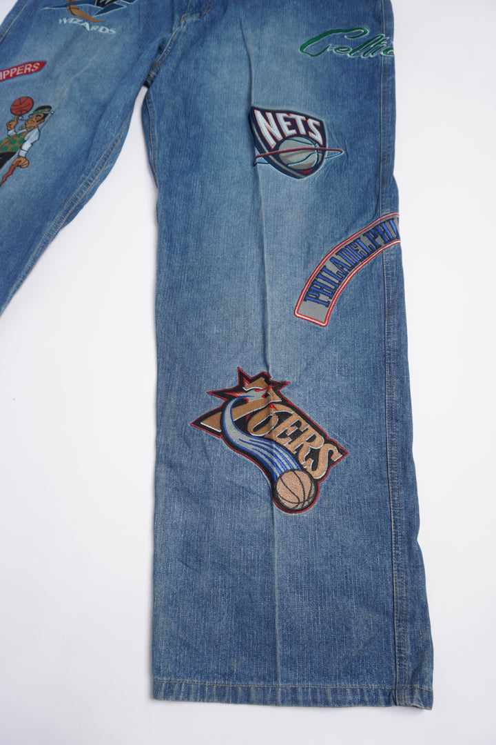 Vintage UNK NBA embroidered straight leg jeans