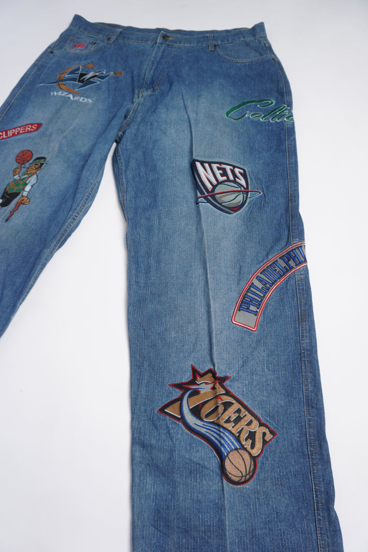 Vintage UNK NBA embroidered straight leg jeans 