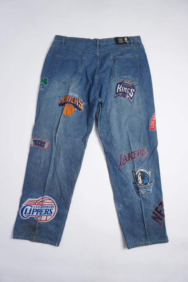 Vintage UNK NBA embroidered straight leg jeans 