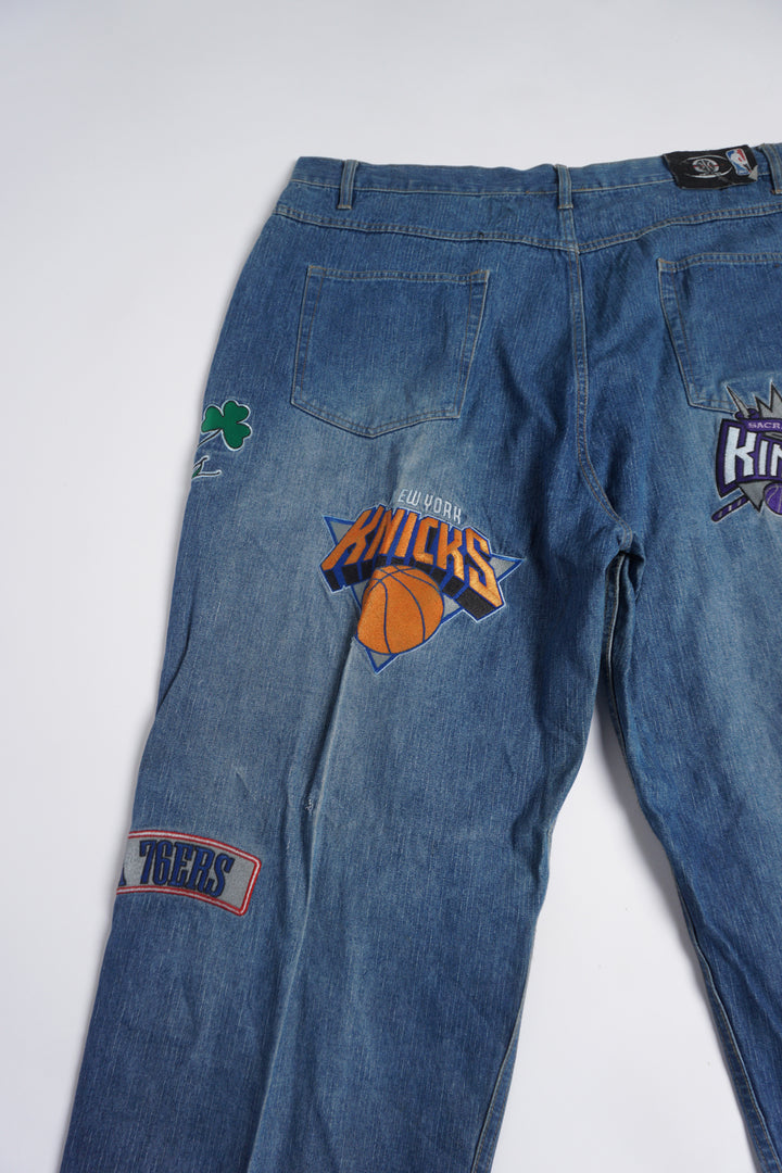 Vintage UNK NBA embroidered straight leg jeans 