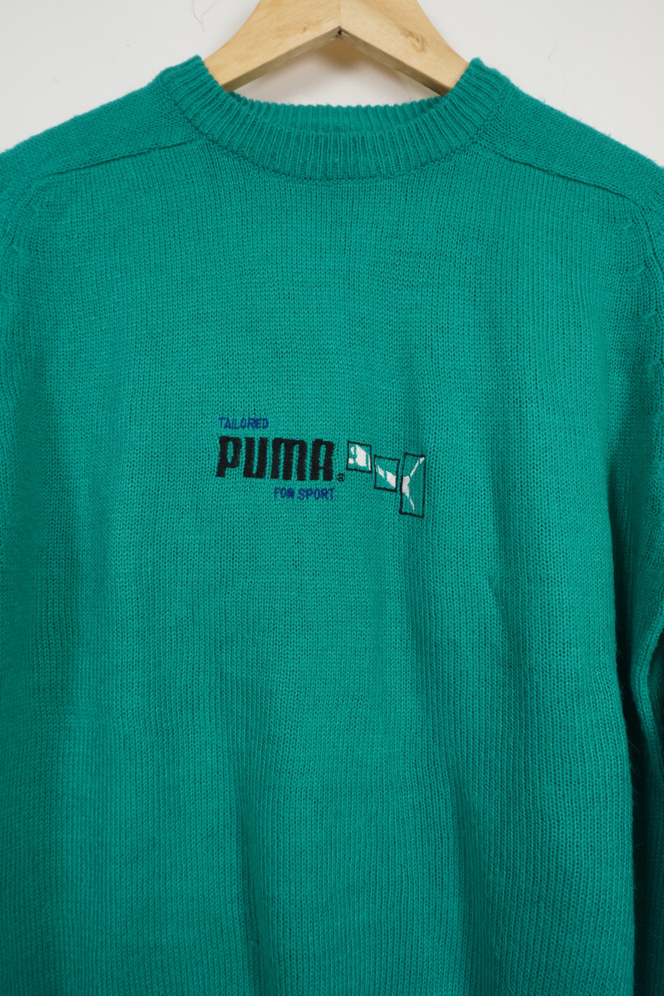 Vintage Puma knitted green jumper with embroidered logo on the chest